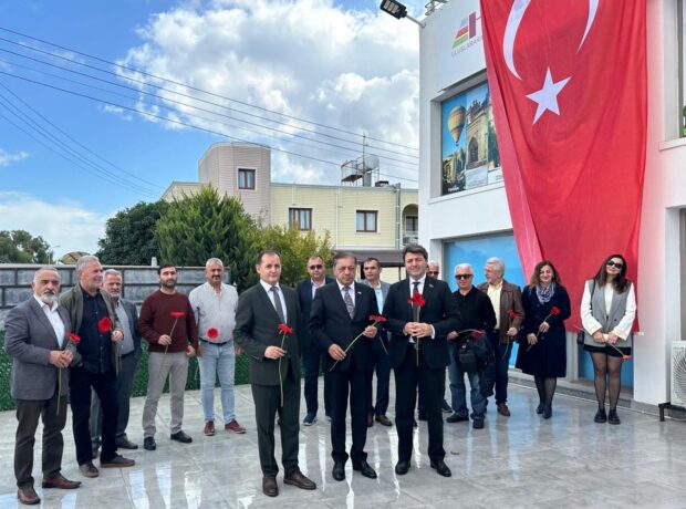 Millet vekilleri Kiprde Azerbaycan ziyalilari ile gorusdu – FOTOLAR
