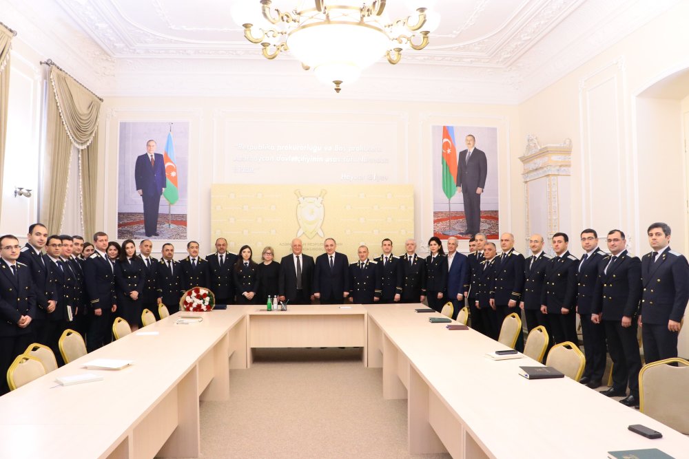 Azerbaycan Prokurorlugunun veteraninin yubileyi munasibetile tedbir kecirilib