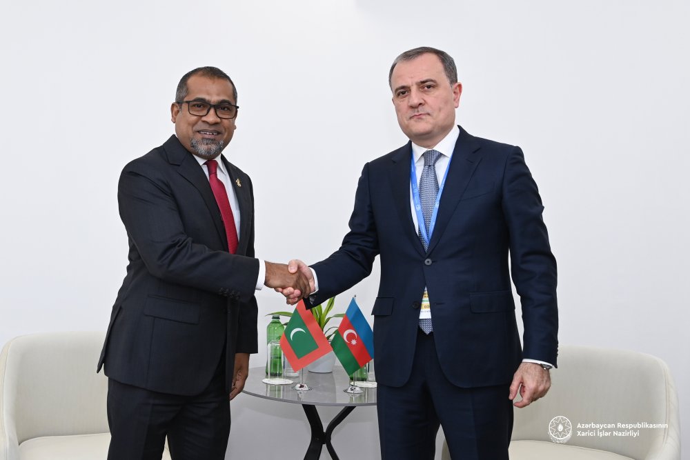 Azerbaycan ve Maldiv arasinda iki memorandum imzalanib