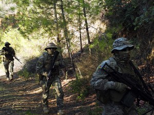 Azerbaycan ve Turkiye sualti hucum ve mudafie bolmelerinin birge telimi basa catib
