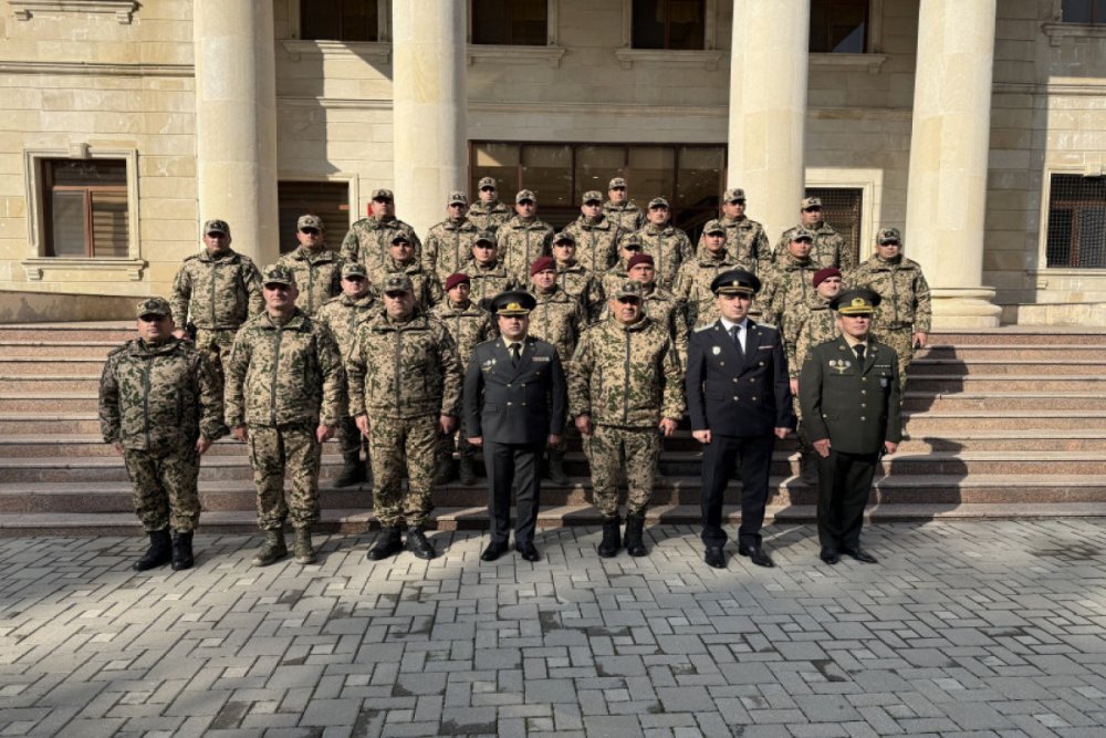 Herbi Prokurorluq ve Daxili Qosunlar herbi hissede birge tedbir kecirib