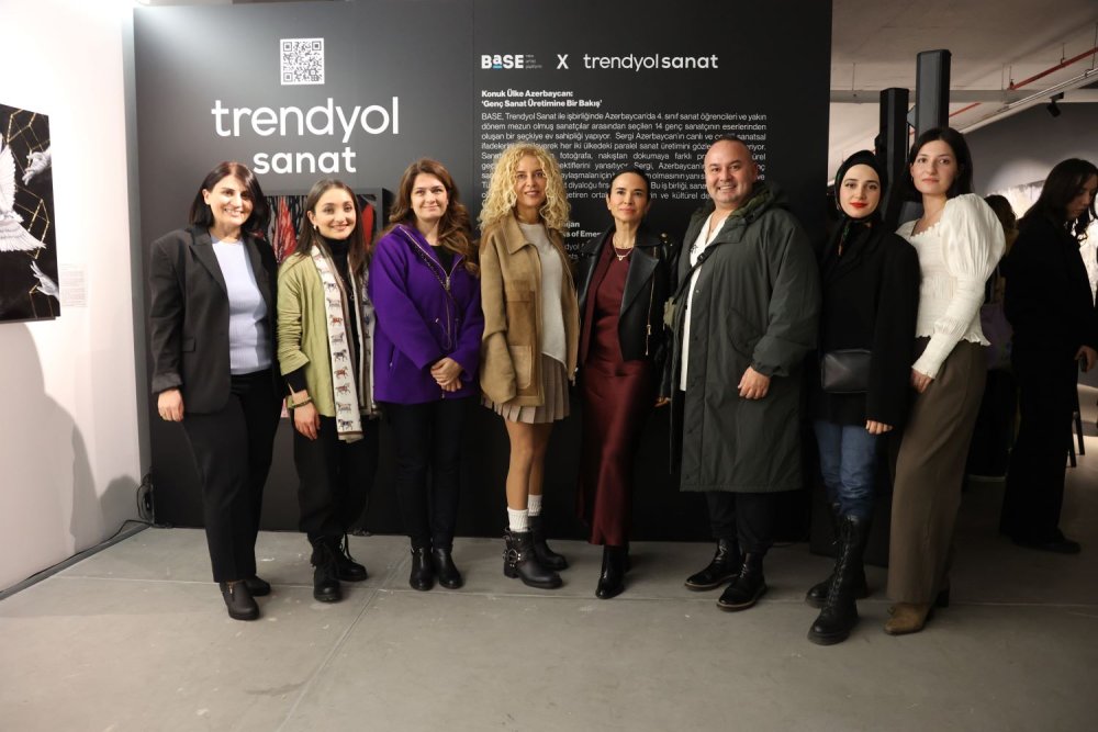‘’Trendyol’’un desteyi ile Azerbaycan ressamlarinin eserleri Turkiyede sergilendi - ‘’BASE 2024’’de Azerbaycan gusesi (FOTO)