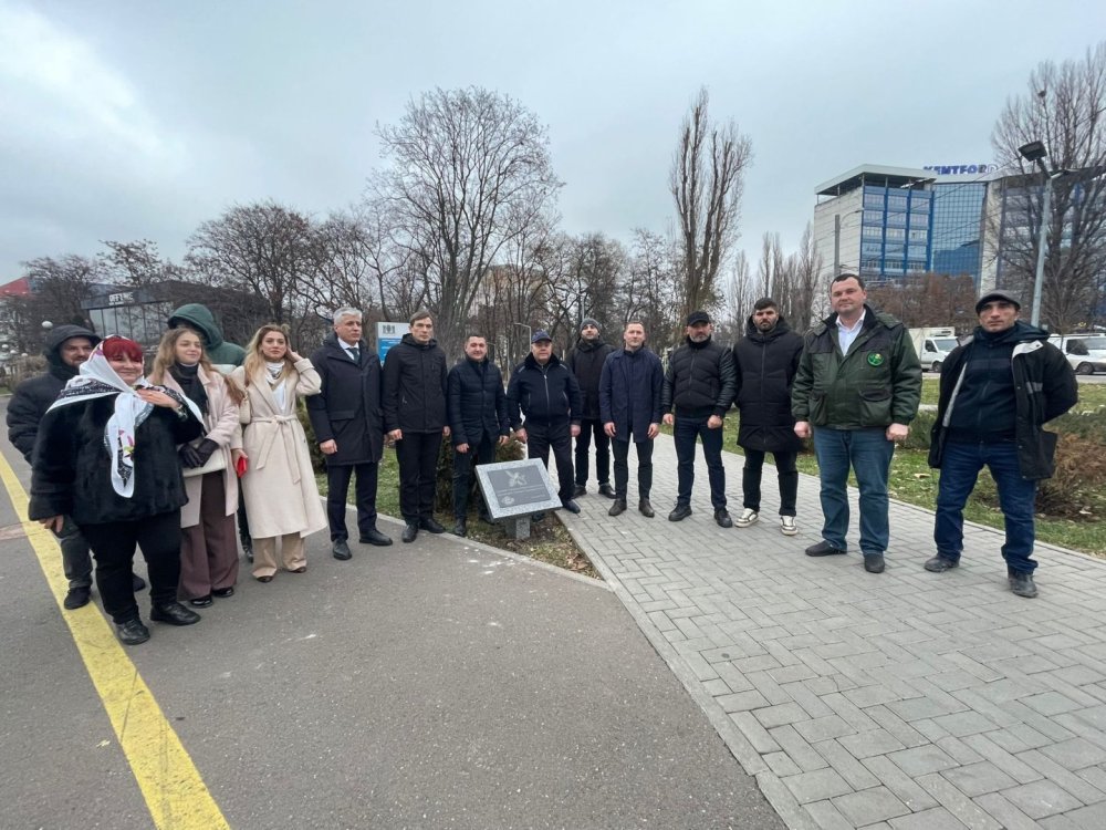 Kisineuda "Xaribulbul" Azerbaycan-Moldova dostluq xiyabani salinib (FOTO)