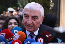 Bu gunedek belediyye seckilerine 3 mine yaxin sexs namizedliyini ireli surub