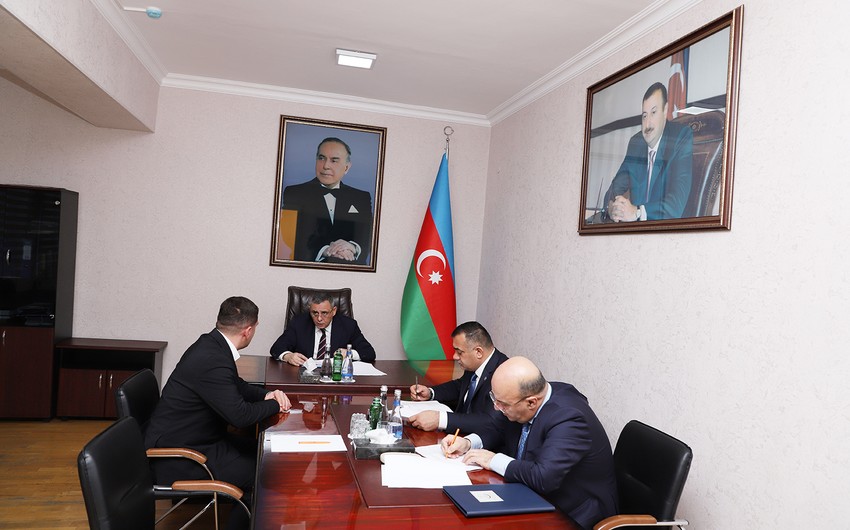 Xidmet reisi Gencede vetendaslari qebul edib