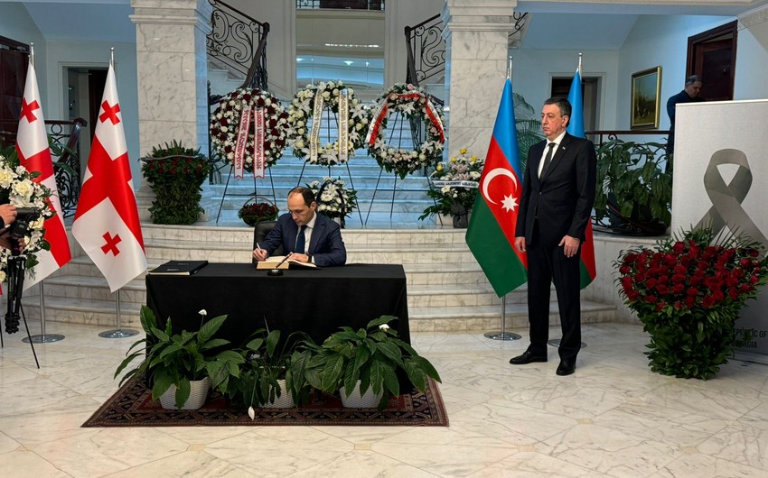 Gurcustan Prezidenti adindan Azerbaycana unvanlanmis bassagligi mektubu sefire teqdim edilib