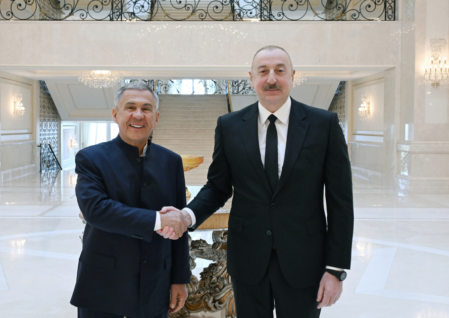 Rustem Minnixanov “Dostluq” ordeni ile teltif edilib