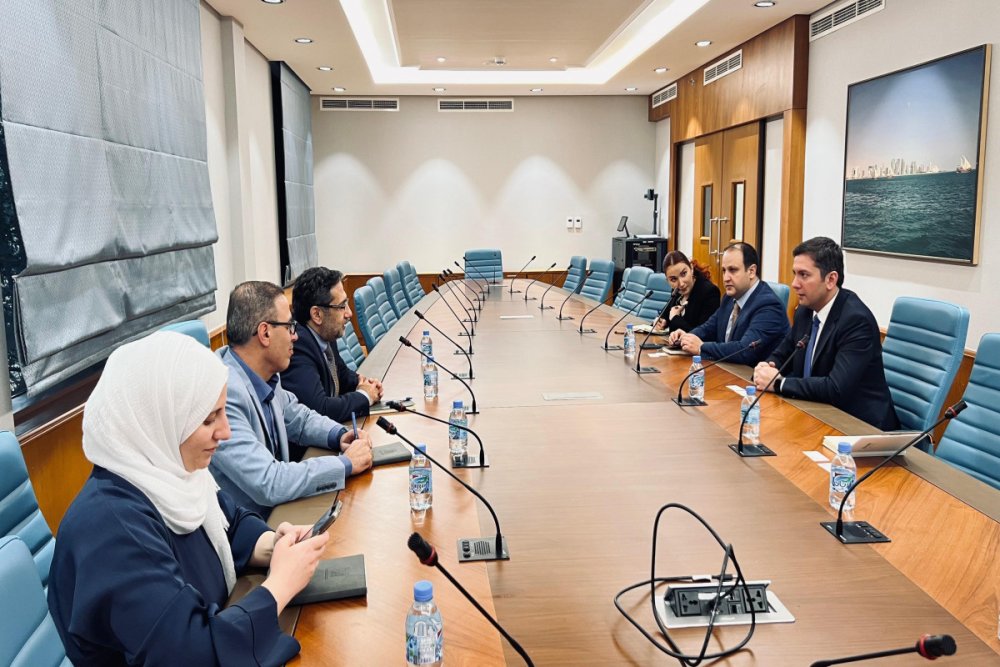 Azerbaycan ve Qeter arasinda siyasi meslehetlesmeler aparilib