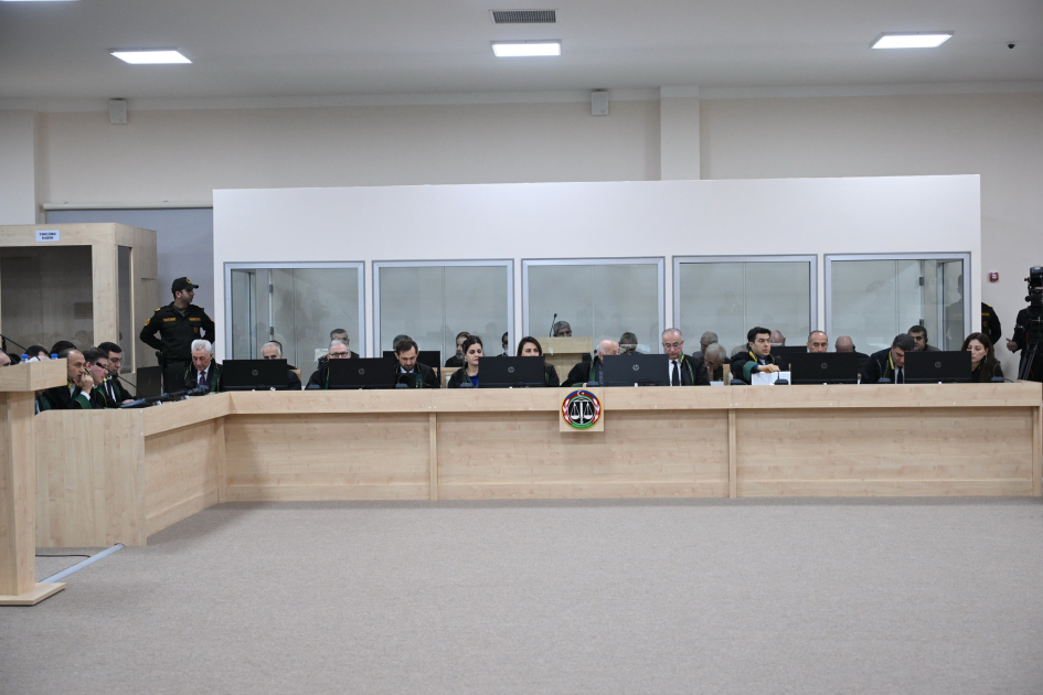Bu gun sulh ve insanliq eleyhine, muharibe ve diger agir cinayetlerde teqsirlendirilen ermeniesilli sexslerin mehkemesi davam etdirilecek