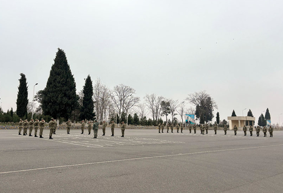 Herbi vezifelilerin novbeti telim toplanisi baslayib