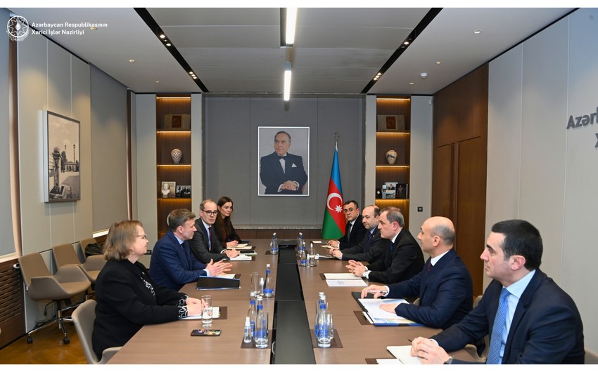 Azerbaycan ve Niderland XIN-leri arasinda siyasi meslehetlesmeler aparilib