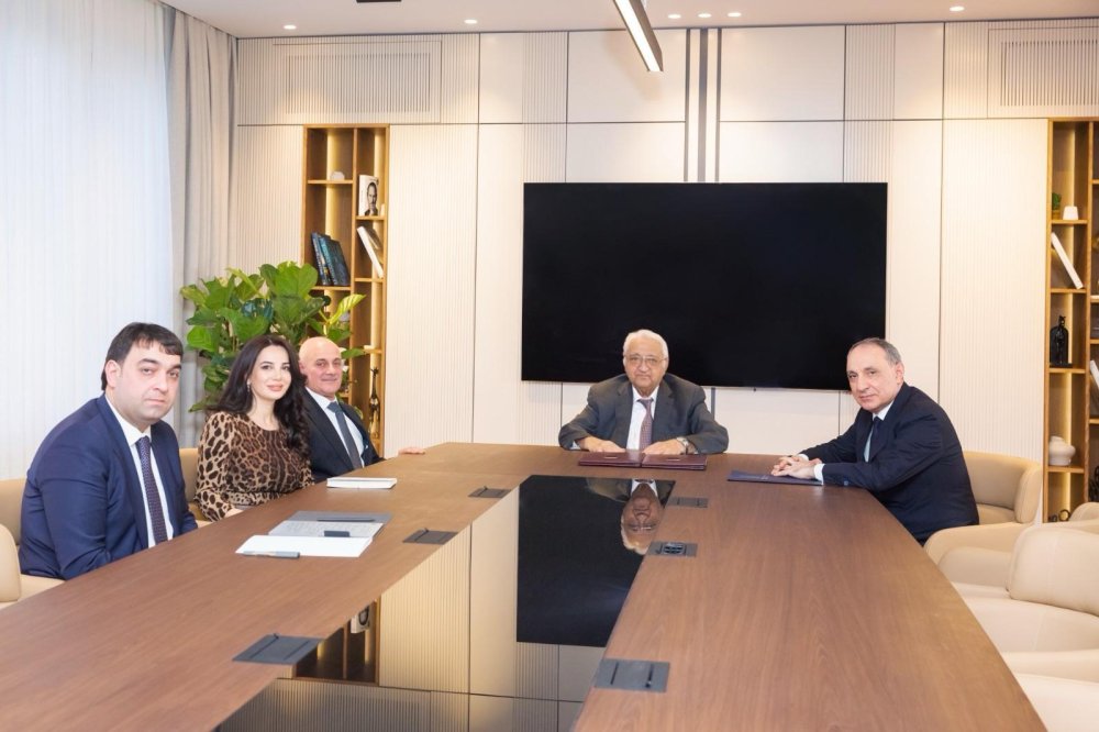 Bas Prokurorluq ile Milli Aviasiya Akademiyasi arasinda emekdasligin inkisafina dair Anlasma Memorandumu imzalanib