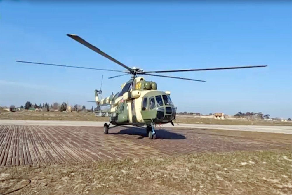 Herbi Hava Quvvelerinin helikopterleri telim-mesq ucuslari kecirib - VIDEO