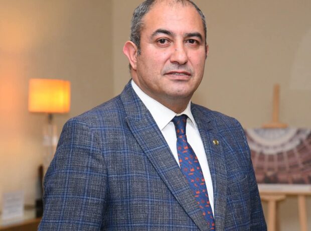 50 yasli genc – Hele gorulecek cox isler var
