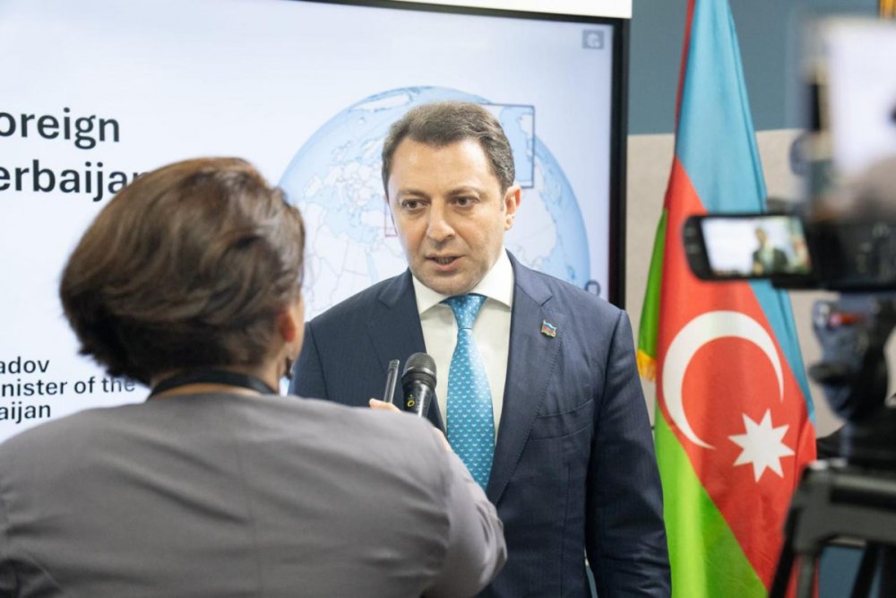 Elnur Memmedov Surinama sefer edib - FOTO