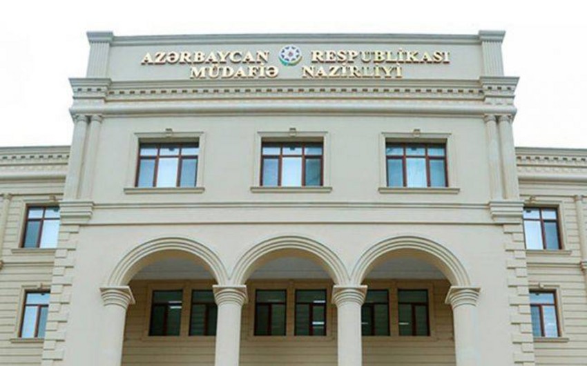 Azerbaycanda yeni herbi nizamnameler hazirlanir