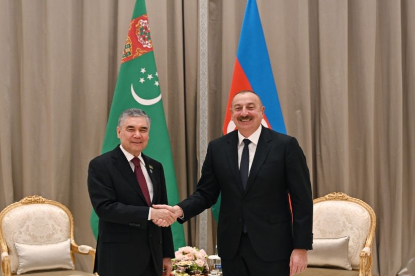 Qurbanqulu Berdimehemmedov Prezident Ilham Eliyevi Ramazan bayrami munasibetile tebrik edib