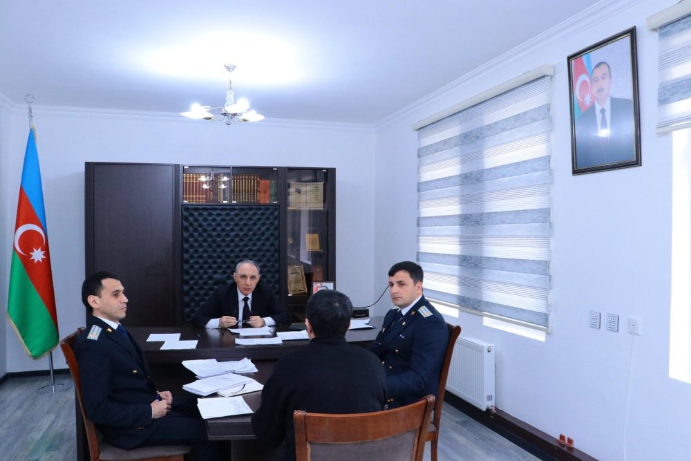 Bas prokuror Beyleqan rayonunda vetendaslari qebul edib