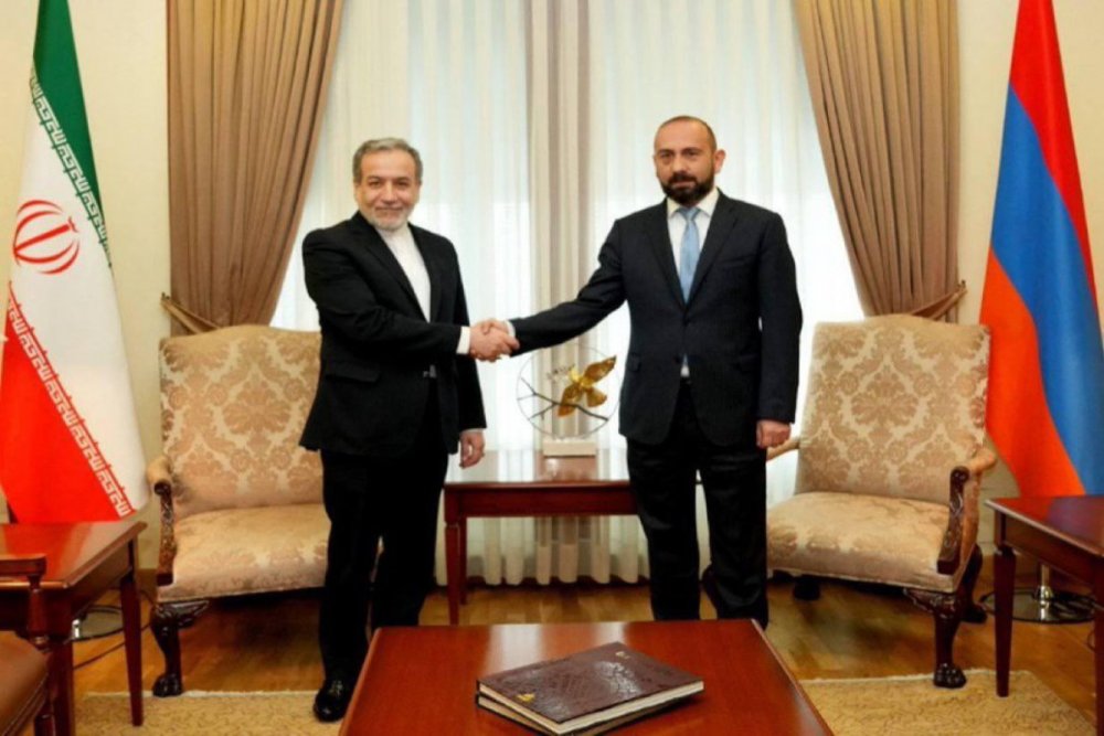 Iran ve Ermenistan XIN bascilari gorusub