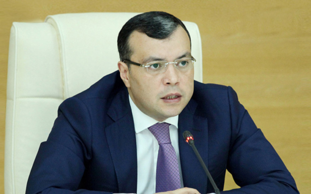 Sahil Babayev yuksek vezifeli sexsleri isden cixardi