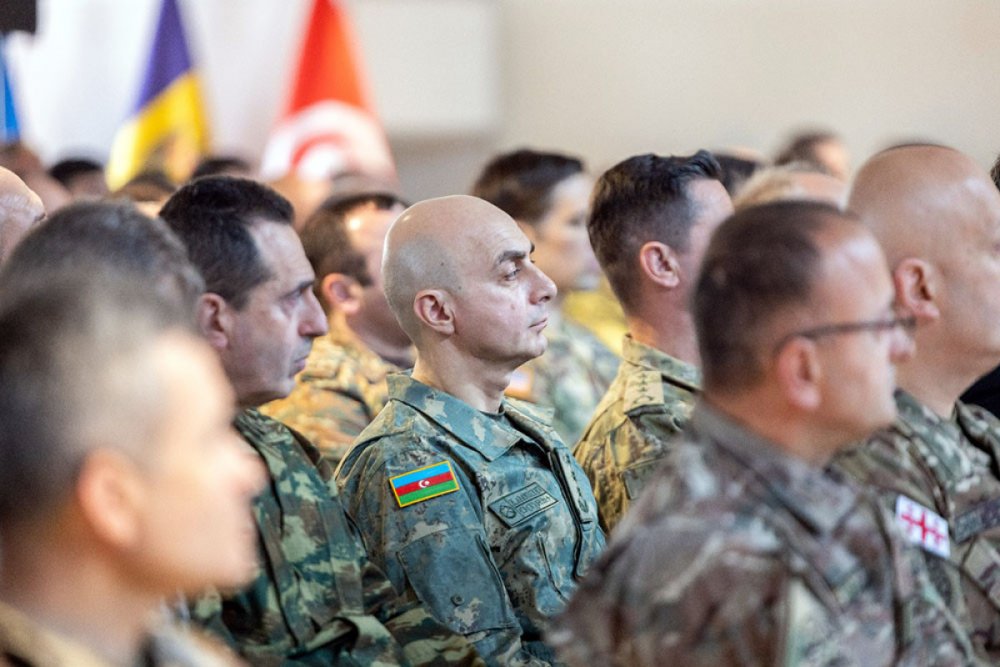 Azerbaycan herbcileri Gurcustanda NATO teliminde istirak edir