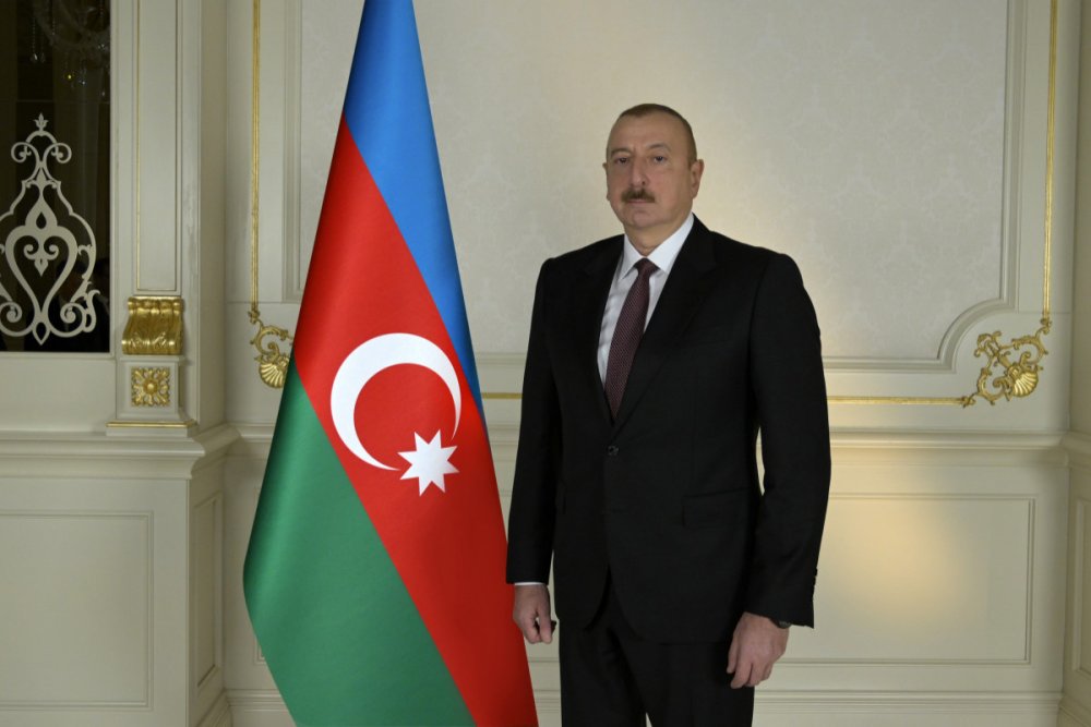 Azerbaycan Prezidenti Turkiyeye isguzar sefere gedib
