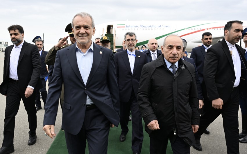 Iran Prezidenti Mesud Pezeskian Azerbaycana resmi sefere gelib