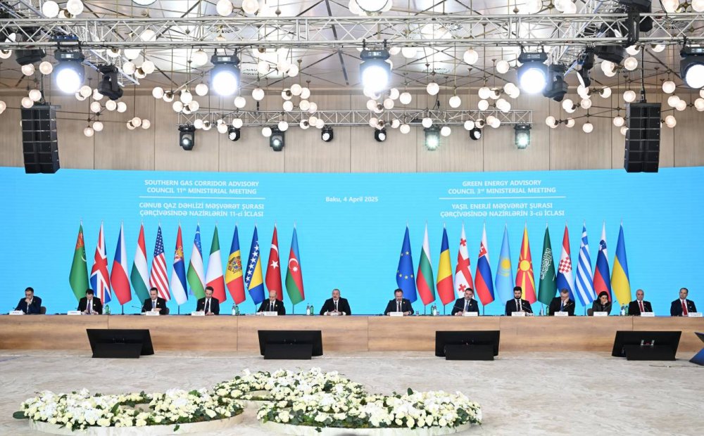 Azerbaycanin enerji sahesinde beynelxalq tesebbuskarligi davam edir