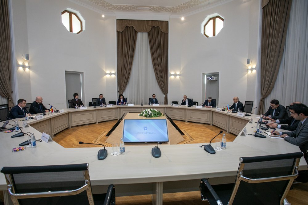 Azerbaycan ve Moldova arasinda enerji sahesinde emekdasliq meseleleri muzakire edilib
