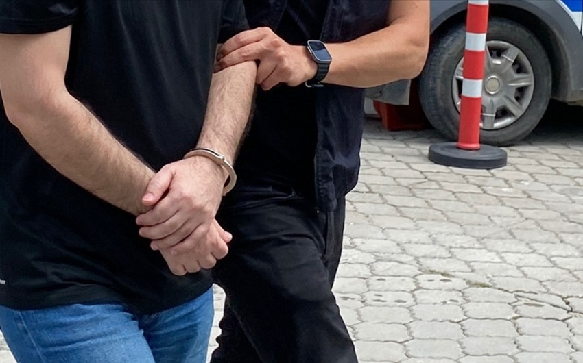 Azerbaycanda terrorculuqda teqsirlendirilen sexsin mehkemesi baslayir