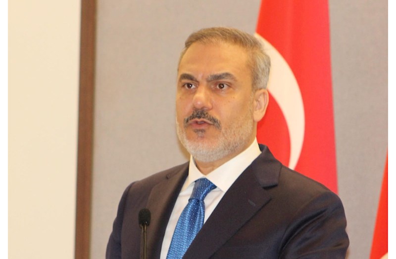 Hakan Fidan Fransaya gedir