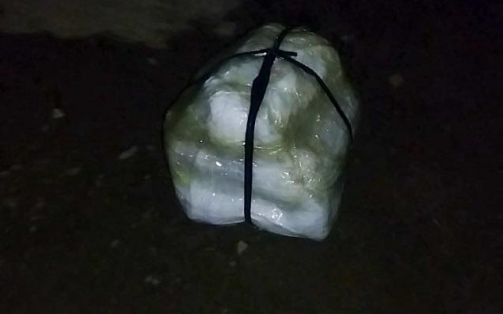 Astarada PUA ile narkotik dasimaq istedi, saxlanildi