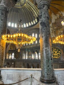 Ayasofya Mescidinin gunbezinde ehateli berpa isleri baslanilib- FOTOLAR