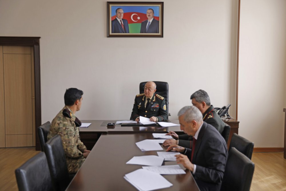 Kemaleddin Heyderov Naxcivan seherinde vetendaslari qebul edib