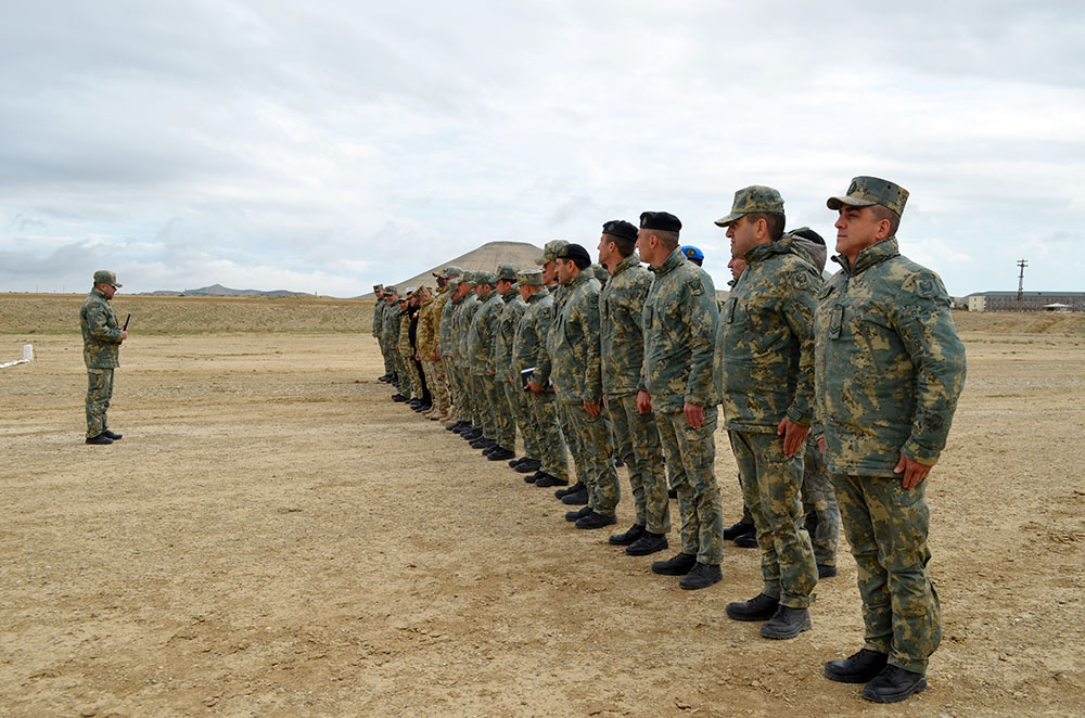 Azerbaycan Ordusunda herbilesdirilmis kross birinciliyi kecirilib