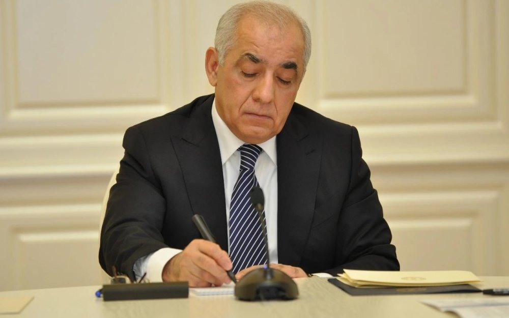 Nazirler Kabineti dovlet rusumu ile bagli daha bir qerari tesdiqleyib