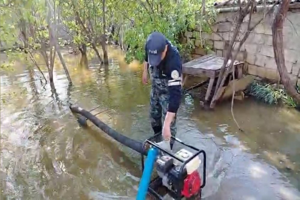 FHN: Su basmis bir cox erazilerde isler yekunlasib - VIDEO