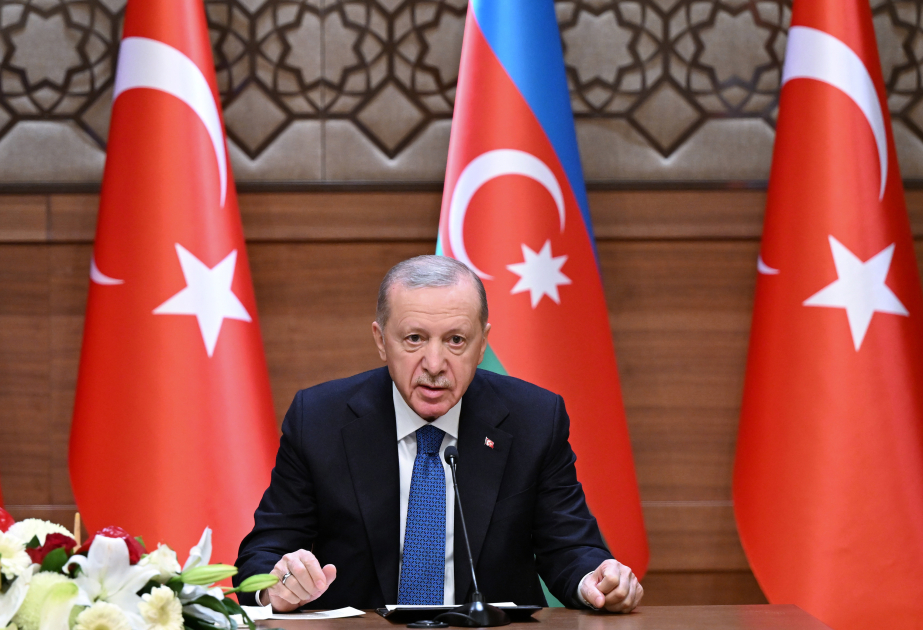 Erdogan Azerbaycanla Turkiye arasinda qaz sahesinde emekdasliq haqqinda Sazisi tesdiq edib