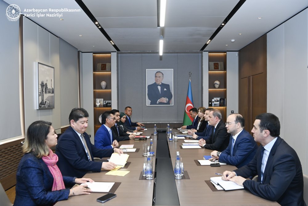 Azerbaycan ve Malayziya XIN-leri arasinda siyasi meslehetlesmeler aparilib