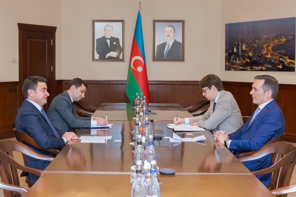 Azerbaycan ve Italiya hava neqliyyati sahesinde emekdasligi genislendirir