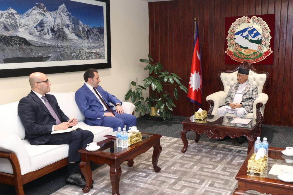 Azerbaycan ve Nepal XIN-leri arasinda ilk siyasi meslehetlesmelerde butun sahelerde emekdasliq muzakire edilib