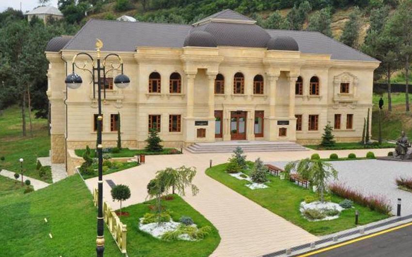 Gedebey Asiq Mektebine Asiq Elesgerin adi verilib