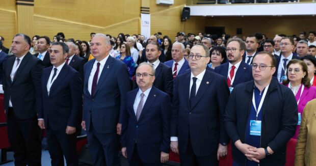 Beynelxalq Turk Dunyasi Iqtisadiyyat Konfransi TIKA-nin Desteyi ile Bakida bas tutub – FOTOLAR