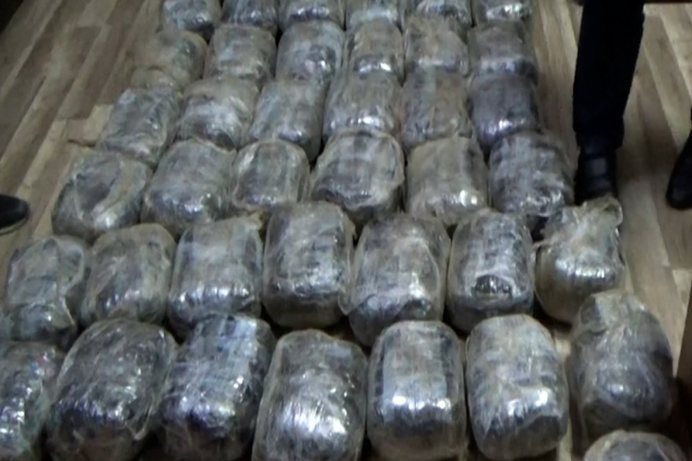 Narkosebekeye qarsi emeliyyatda 10 nefer saxlanilib, 75 kq narkotik askarlanib - VIDEO