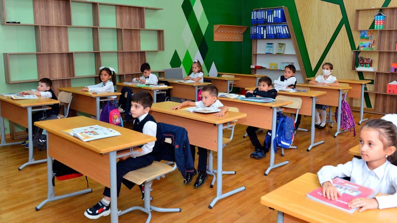 Birinci sinfe qebulda 4 min nefer qeydiyyatdan kecib