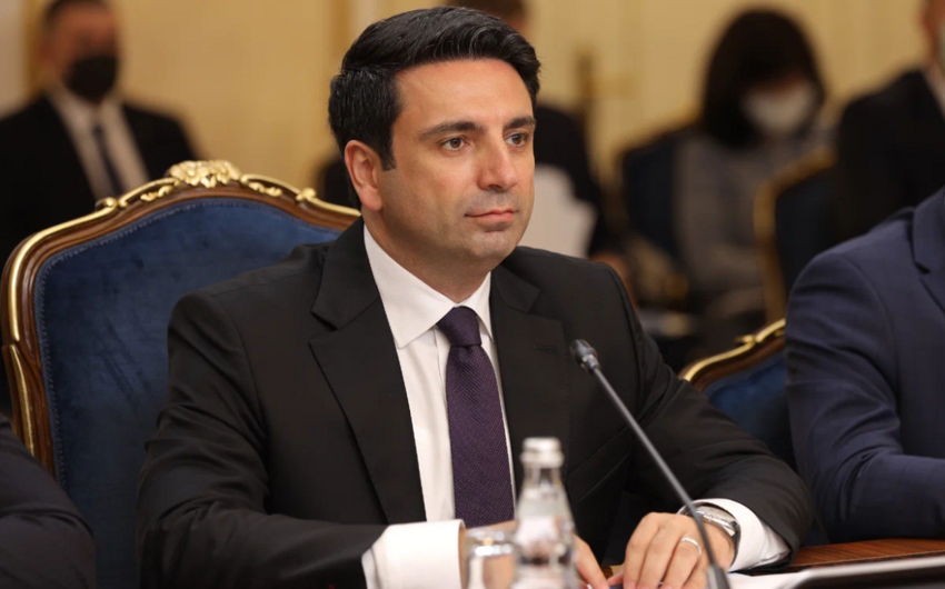 Alen Simonyan: Azerbaycan ve Ermenistan arasinda danisiqlar dovlet bascilari formatinda kecirile biler