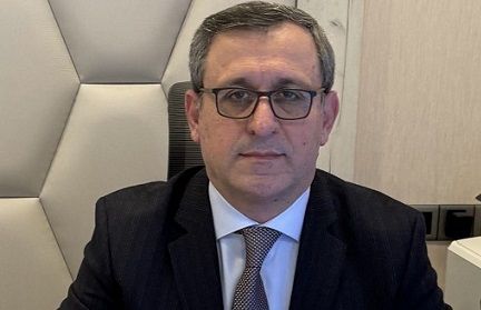 Bir turbe, bir ruh, bir millet: Seyid Yehya Bakuvi ve daxili edebiyyatimiz - Adem Ismayil Bakuvi