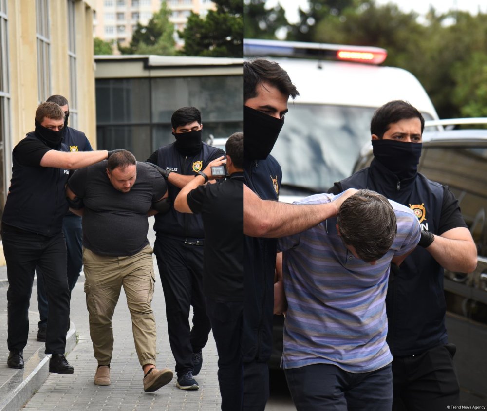 "Sputnik Azerbaycan"da saxlanilan iki nefer binadan cixarilib