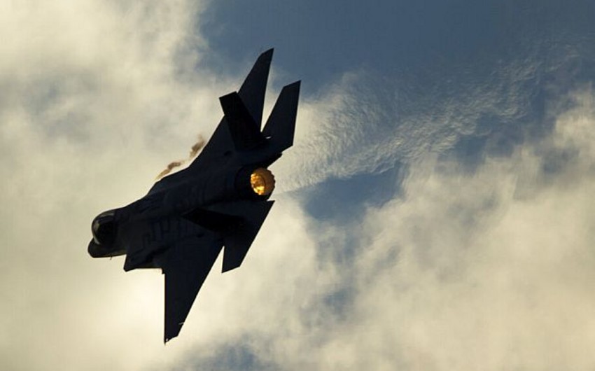 Israil ordusu Irana zerbeler endirmek ucun 200 teyyare celb edib