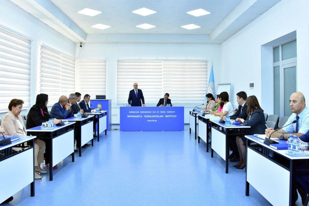 “Elm ve tehsile birge baxis” layihesi cercivesinde Informasiya Texnologiyalari Institutunda gorus kecirilib